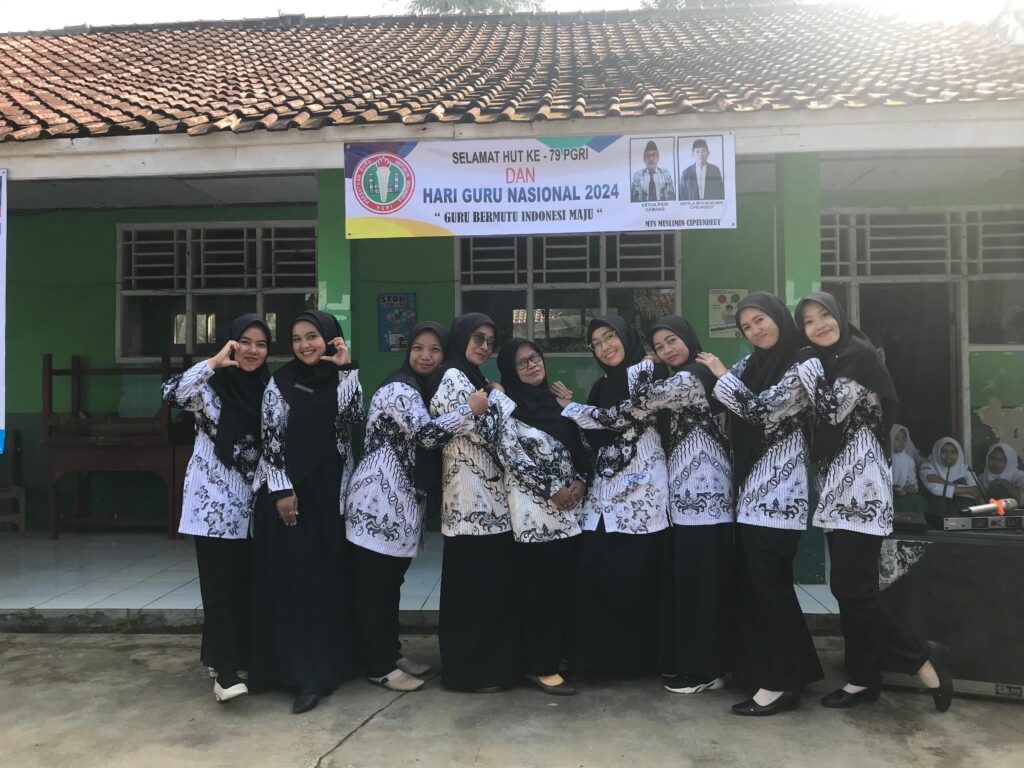 Upacara Hari Guru ke-79 Tahun 2024